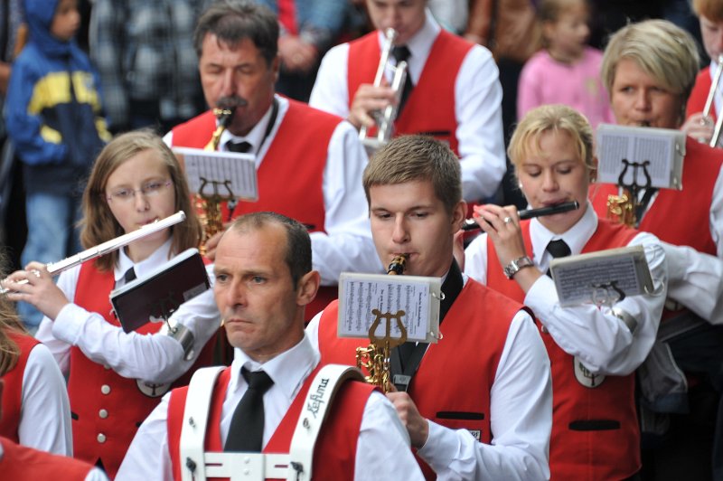 Schuetzenfest Sonntag 0215.JPG